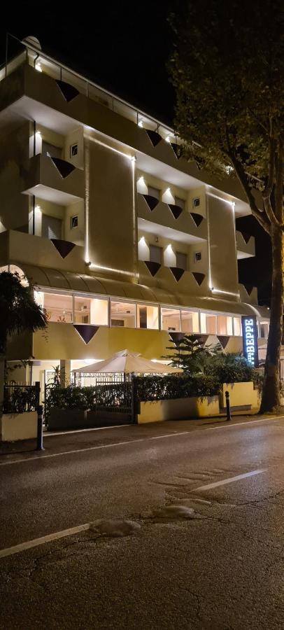 贝派酒店 里米尼 外观 照片